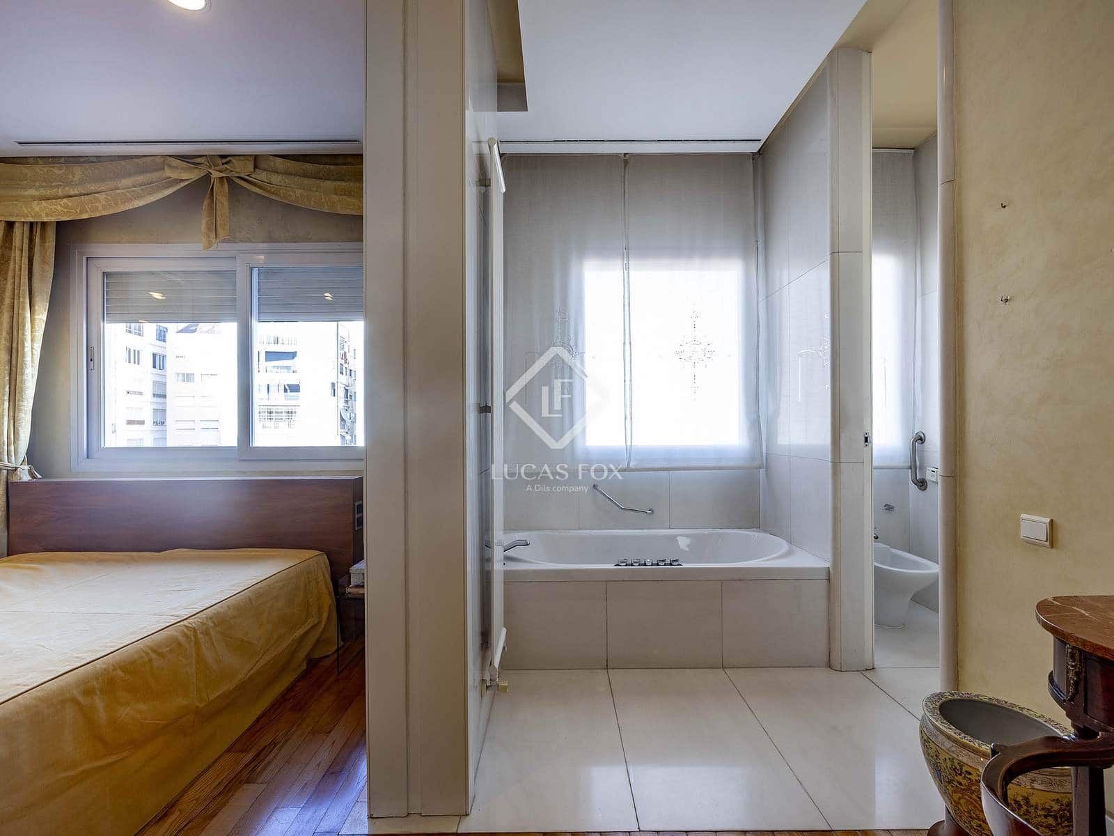 5 soveværelse Lejlighed til salg i Valencia by med garage - € 2.600.000 (Ref: 9372086)