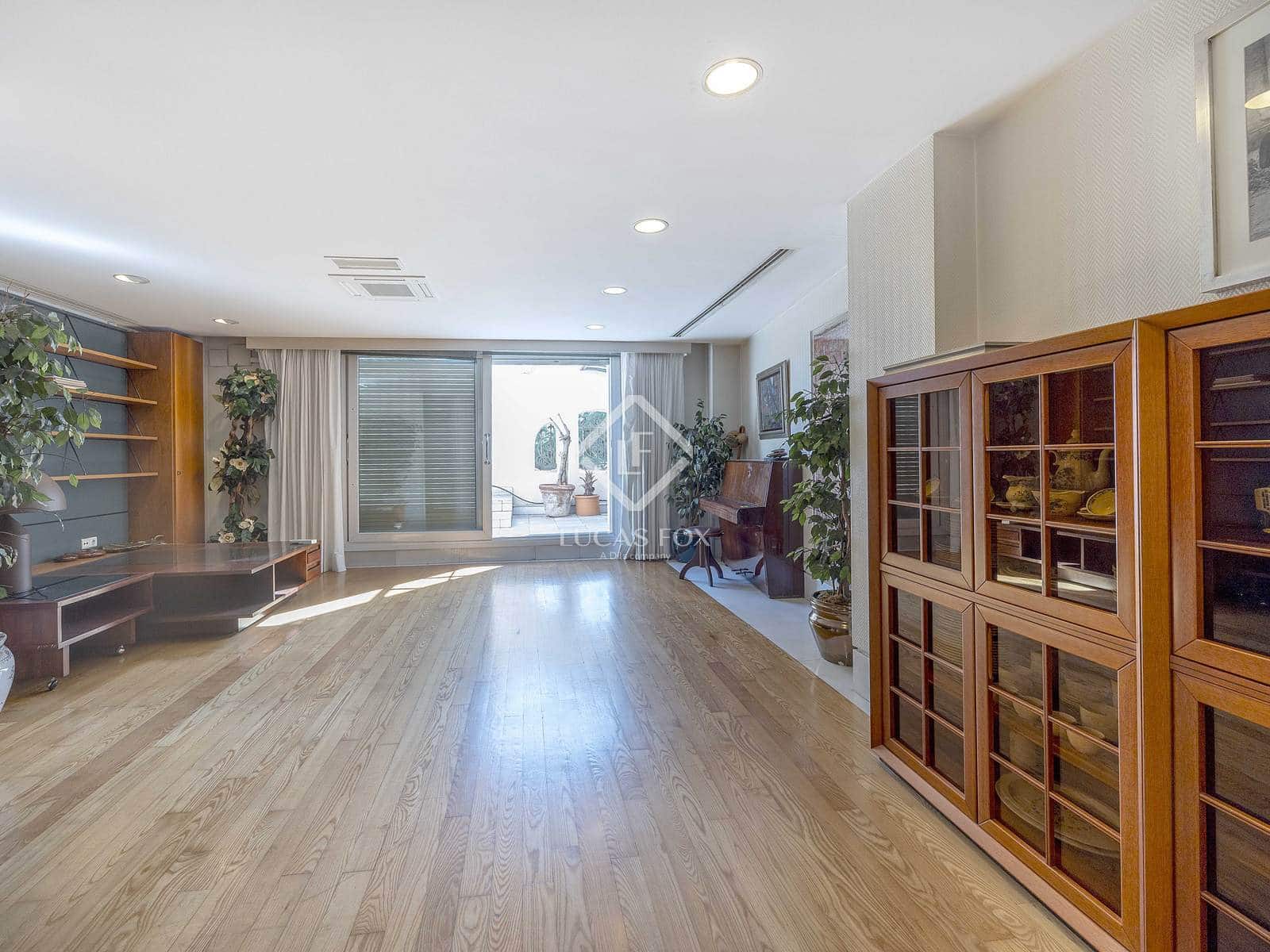 5 soveværelse Lejlighed til salg i Valencia by med garage - € 2.600.000 (Ref: 9372086)