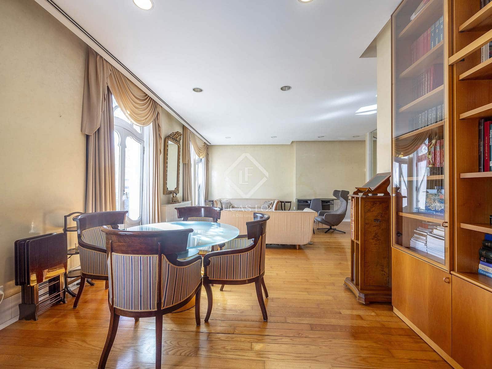 5 soveværelse Lejlighed til salg i Valencia by med garage - € 2.600.000 (Ref: 9372086)