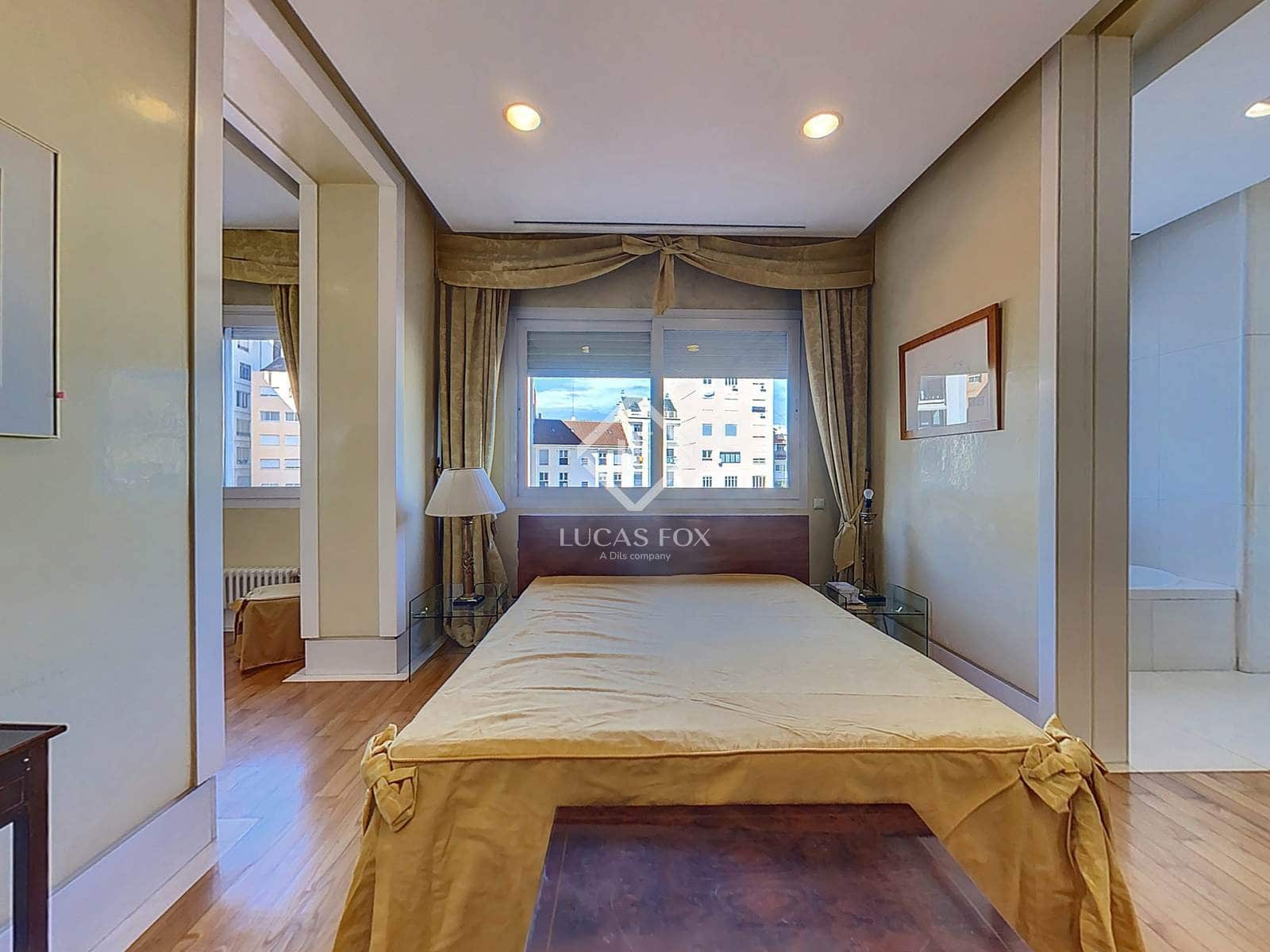 5 soveværelse Lejlighed til salg i Valencia by med garage - € 2.600.000 (Ref: 9372086)