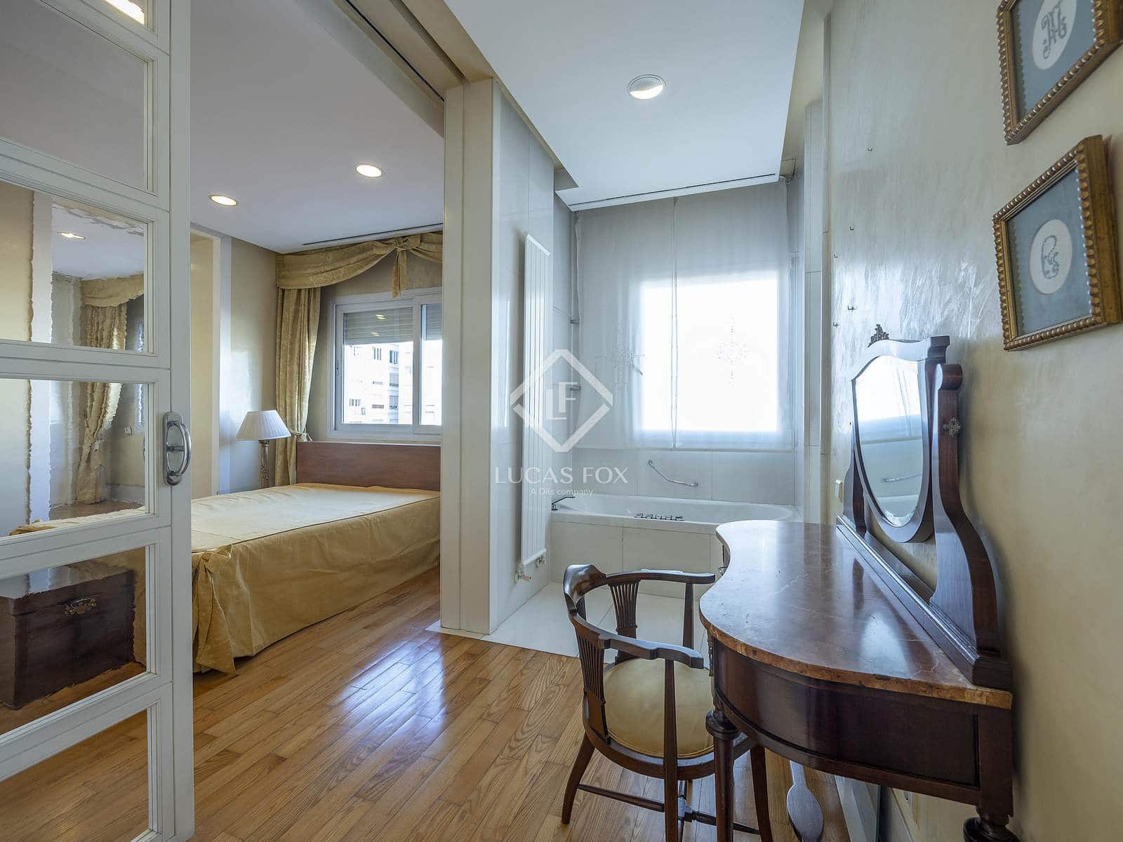 5 soveværelse Lejlighed til salg i Valencia by med garage - € 2.600.000 (Ref: 9372086)