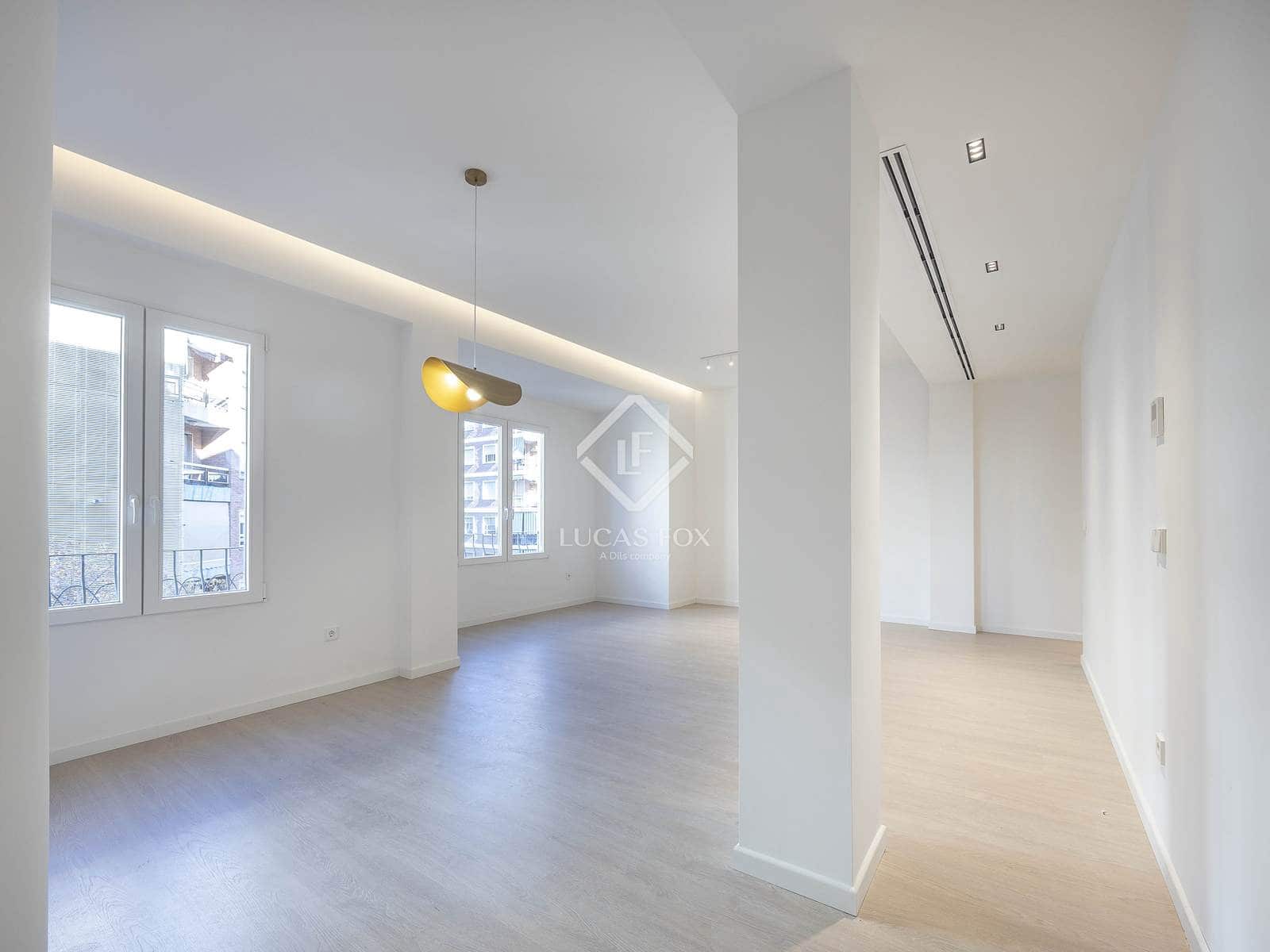 2 sypialnia Apartament do wynajęcia w Miasto Walencja - 2 200 € (Ref: 9372087)