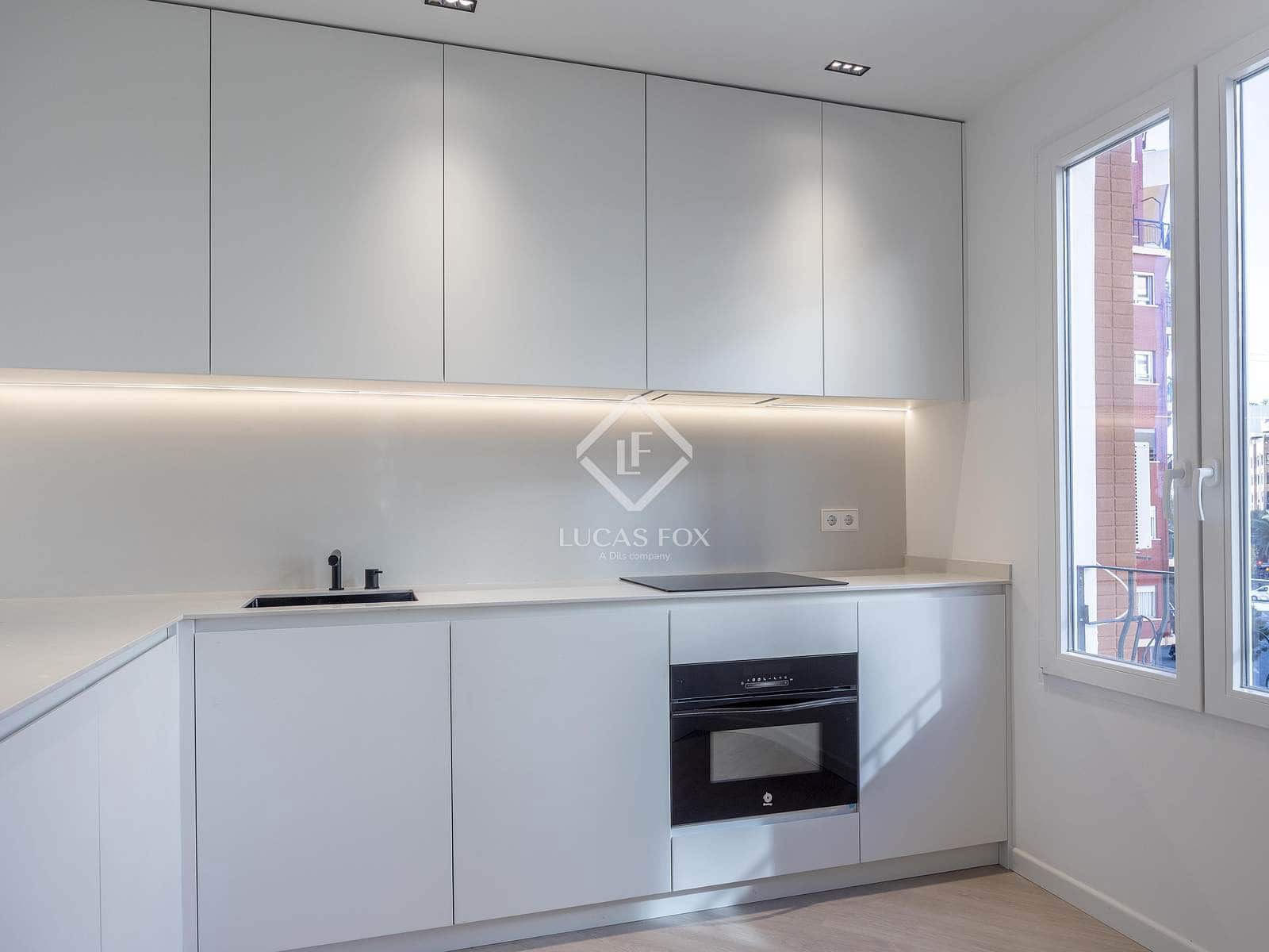 2 sypialnia Apartament do wynajęcia w Miasto Walencja - 2 200 € (Ref: 9372087)