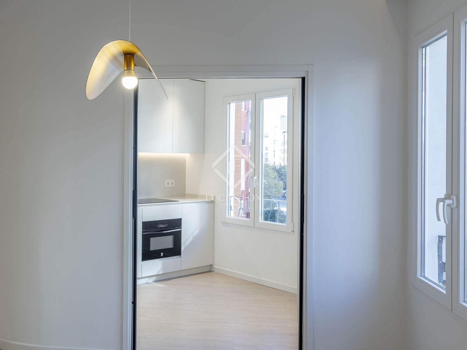 2 sypialnia Apartament do wynajęcia w Miasto Walencja - 2 200 € (Ref: 9372087)