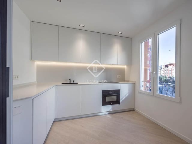 2 sypialnia Apartament do wynajęcia w Miasto Walencja - 2 200 € (Ref: 9372087)