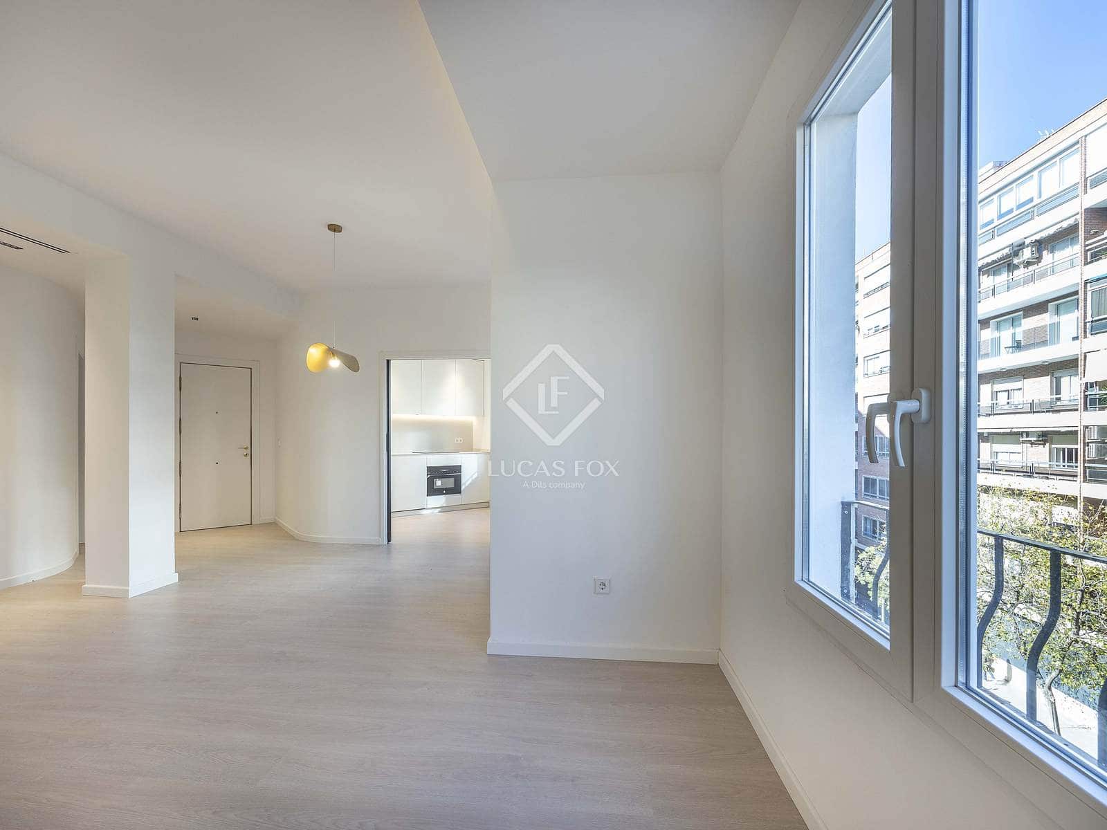 2 sypialnia Apartament do wynajęcia w Miasto Walencja - 2 200 € (Ref: 9372087)