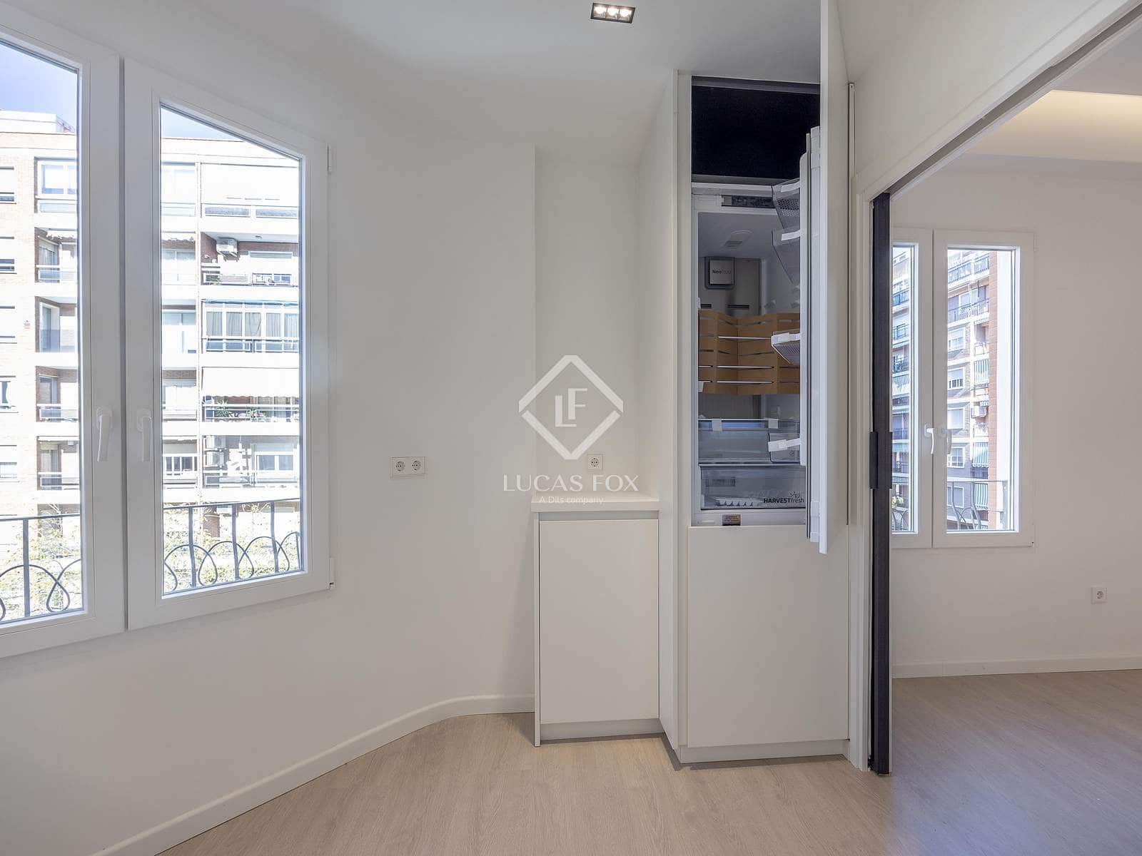 2 sypialnia Apartament do wynajęcia w Miasto Walencja - 2 200 € (Ref: 9372087)