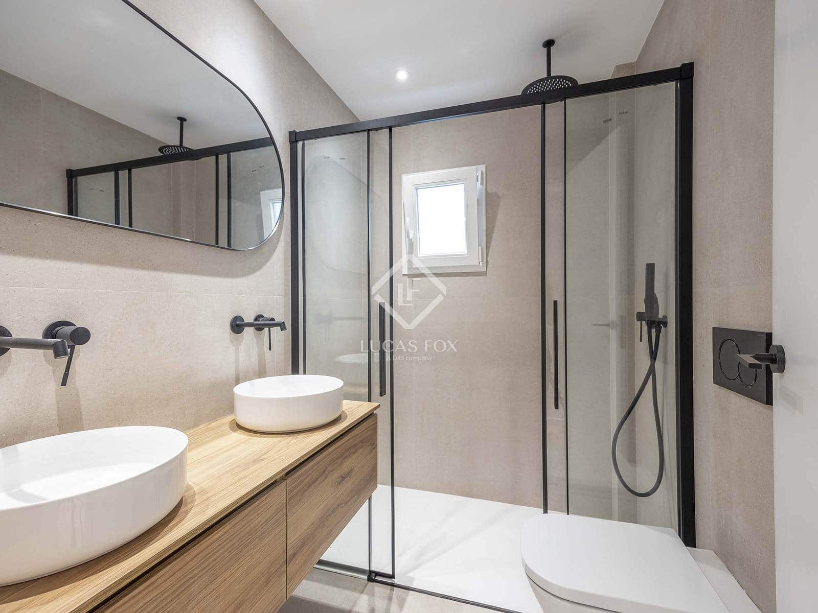 2 sypialnia Apartament do wynajęcia w Miasto Walencja - 2 200 € (Ref: 9372087)