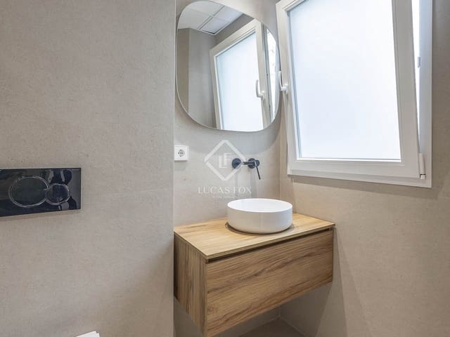 Appartement de 2 chambres à louer à Valence ville - 2 200 € (Ref: 9372087)