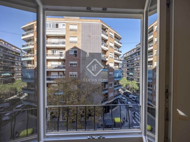 Appartement de 2 chambres à louer à Valence ville - 2 200 € (Ref: 9372087)