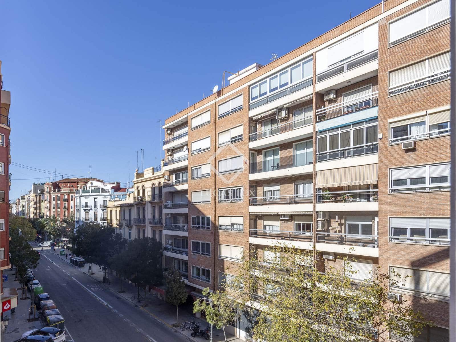 2 sypialnia Apartament do wynajęcia w Miasto Walencja - 2 200 € (Ref: 9372087)