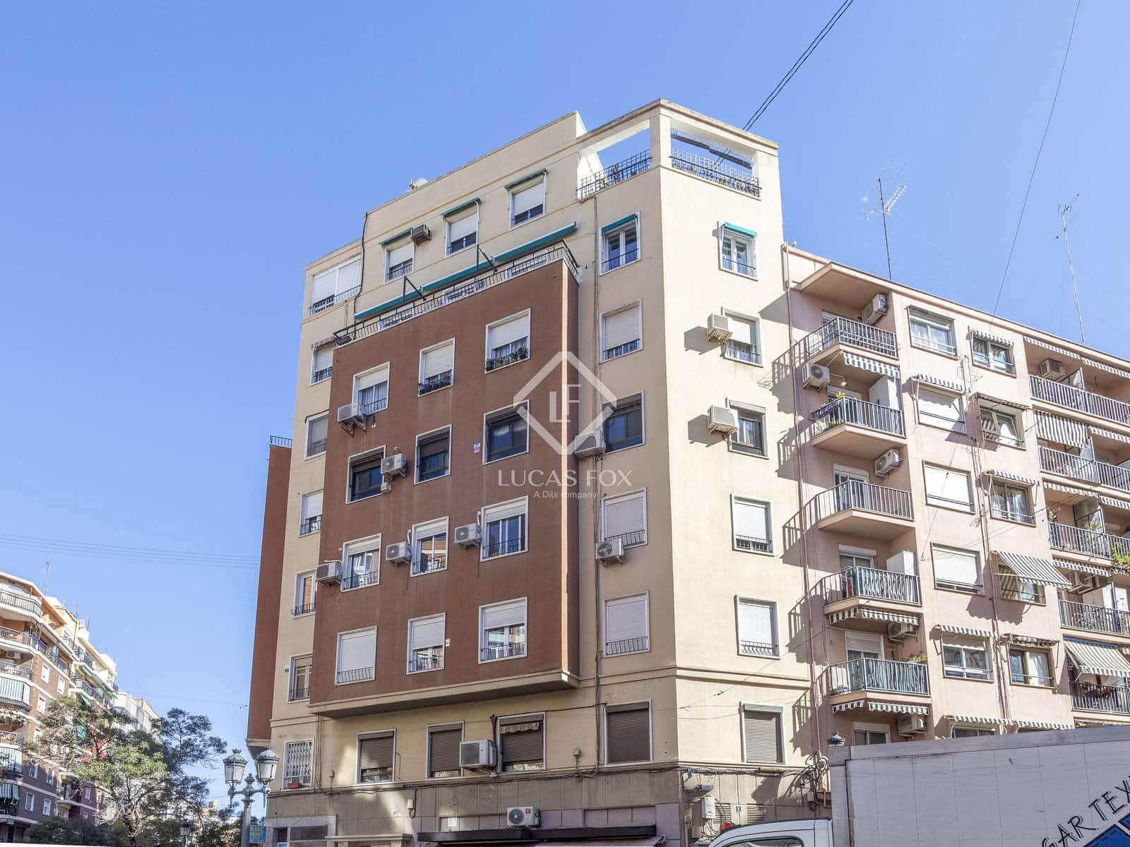 2 sypialnia Apartament do wynajęcia w Miasto Walencja - 2 200 € (Ref: 9372087)