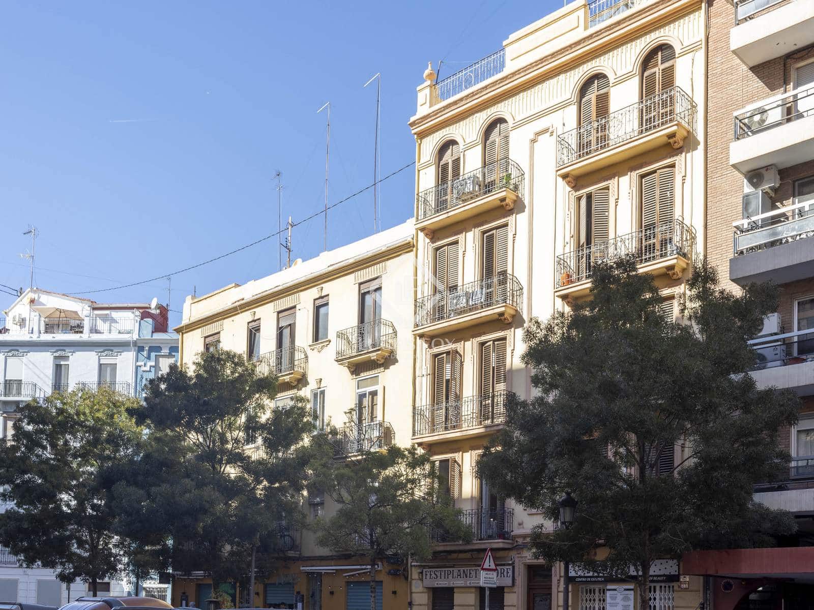 2 sypialnia Apartament do wynajęcia w Miasto Walencja - 2 200 € (Ref: 9372087)