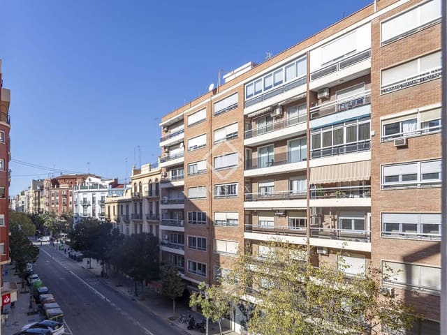 Appartement de 2 chambres à louer à Valence ville - 2 200 € (Ref: 9372087)