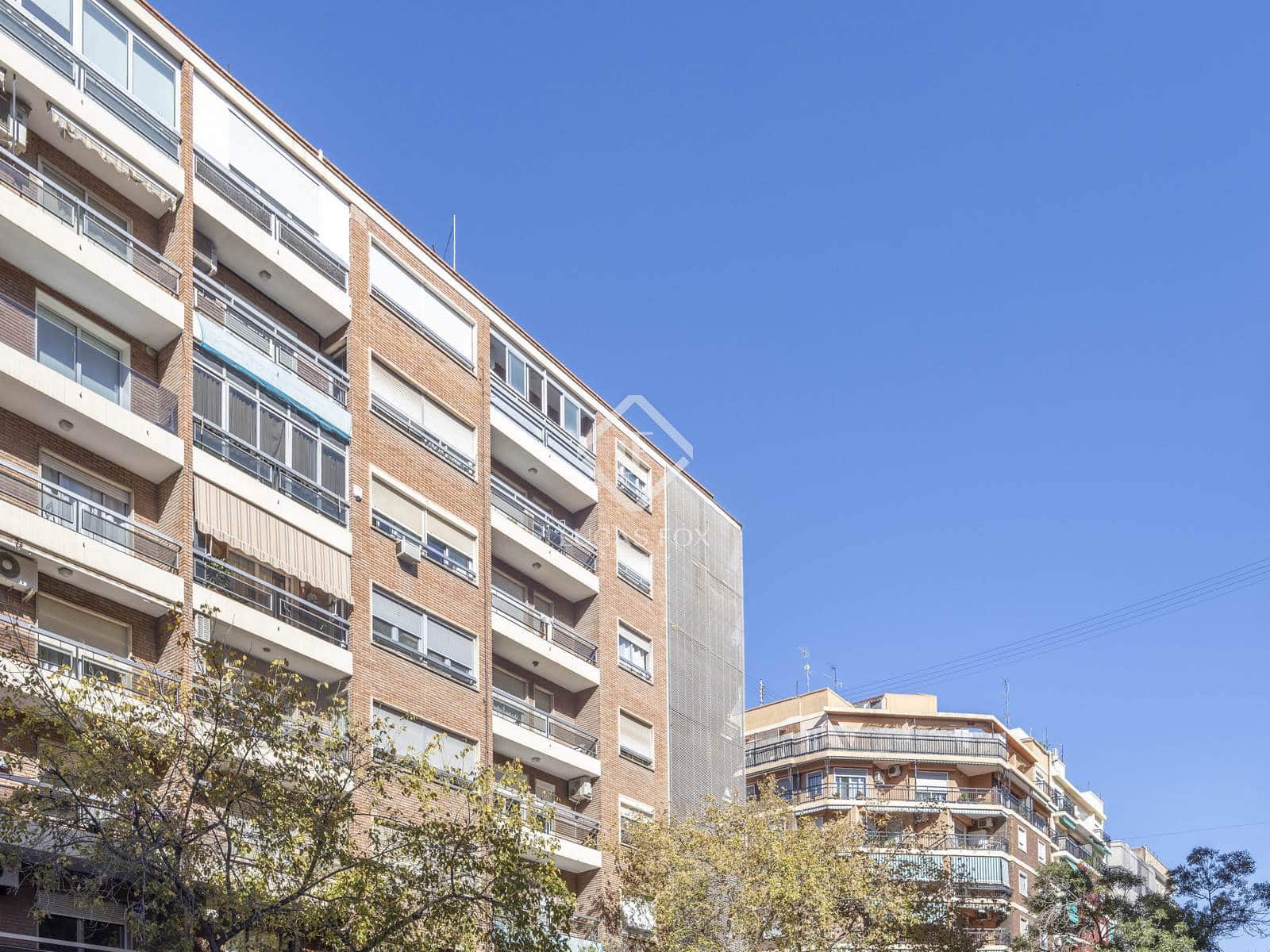 2 sypialnia Apartament do wynajęcia w Miasto Walencja - 2 200 € (Ref: 9372087)