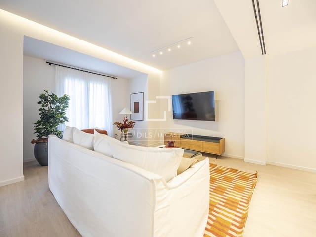 Appartement de 2 chambres à louer à Valence ville - 2 200 € (Ref: 9372087)