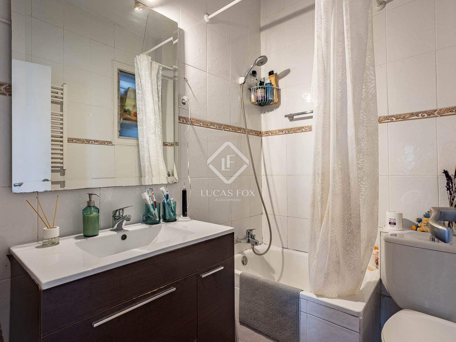 4 slaapkamer Appartement te koop in Barcelona stad - € 520.000 (Ref: 9372248)