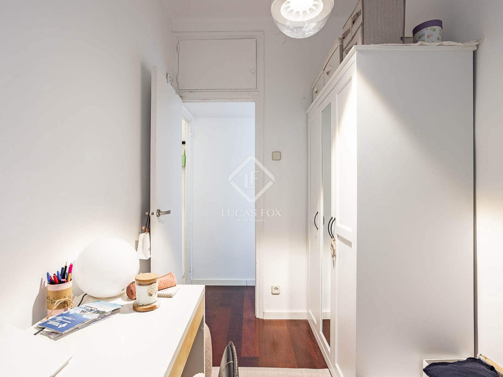 4 slaapkamer Appartement te koop in Barcelona stad - € 520.000 (Ref: 9372248)