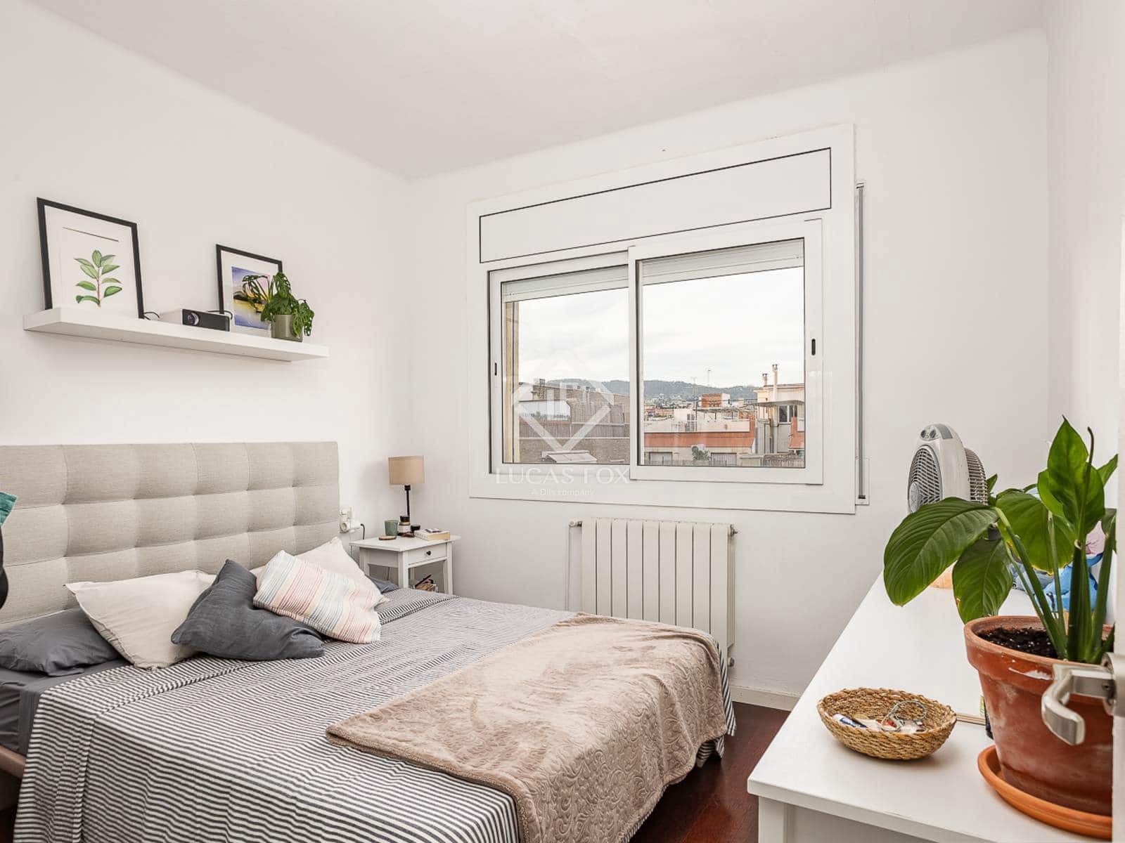 4 slaapkamer Appartement te koop in Barcelona stad - € 520.000 (Ref: 9372248)