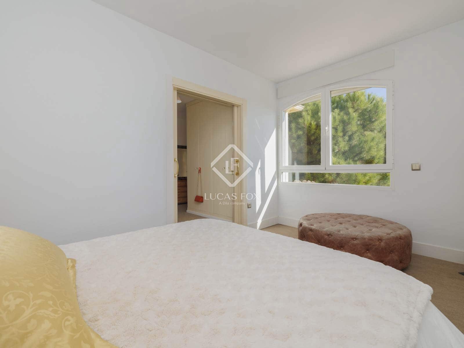 5 slaapkamer Villa te koop in Boadilla del Monte met zwembad garage - € 1.150.000 (Ref: 9372251)