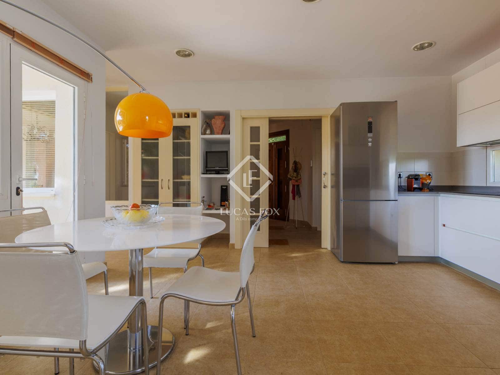 5 slaapkamer Villa te koop in Boadilla del Monte met zwembad garage - € 1.150.000 (Ref: 9372251)