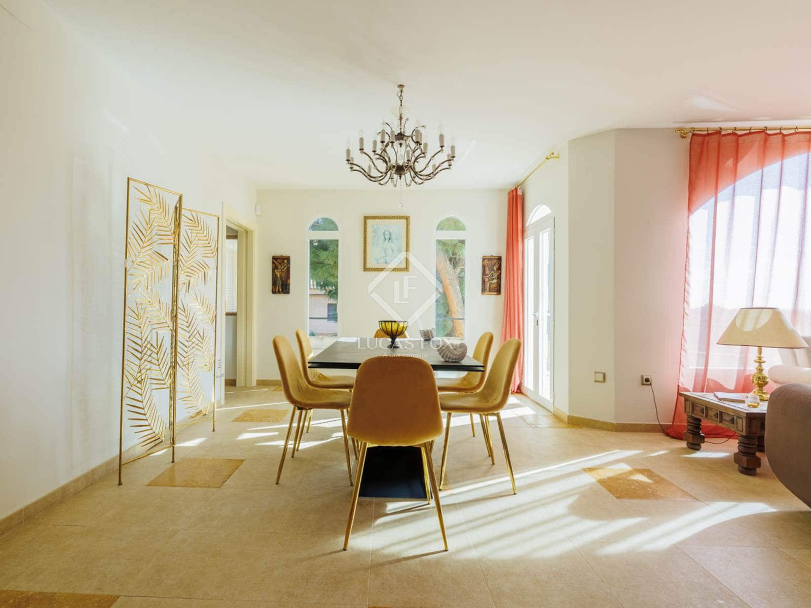 5 slaapkamer Villa te koop in Boadilla del Monte met zwembad garage - € 1.150.000 (Ref: 9372251)