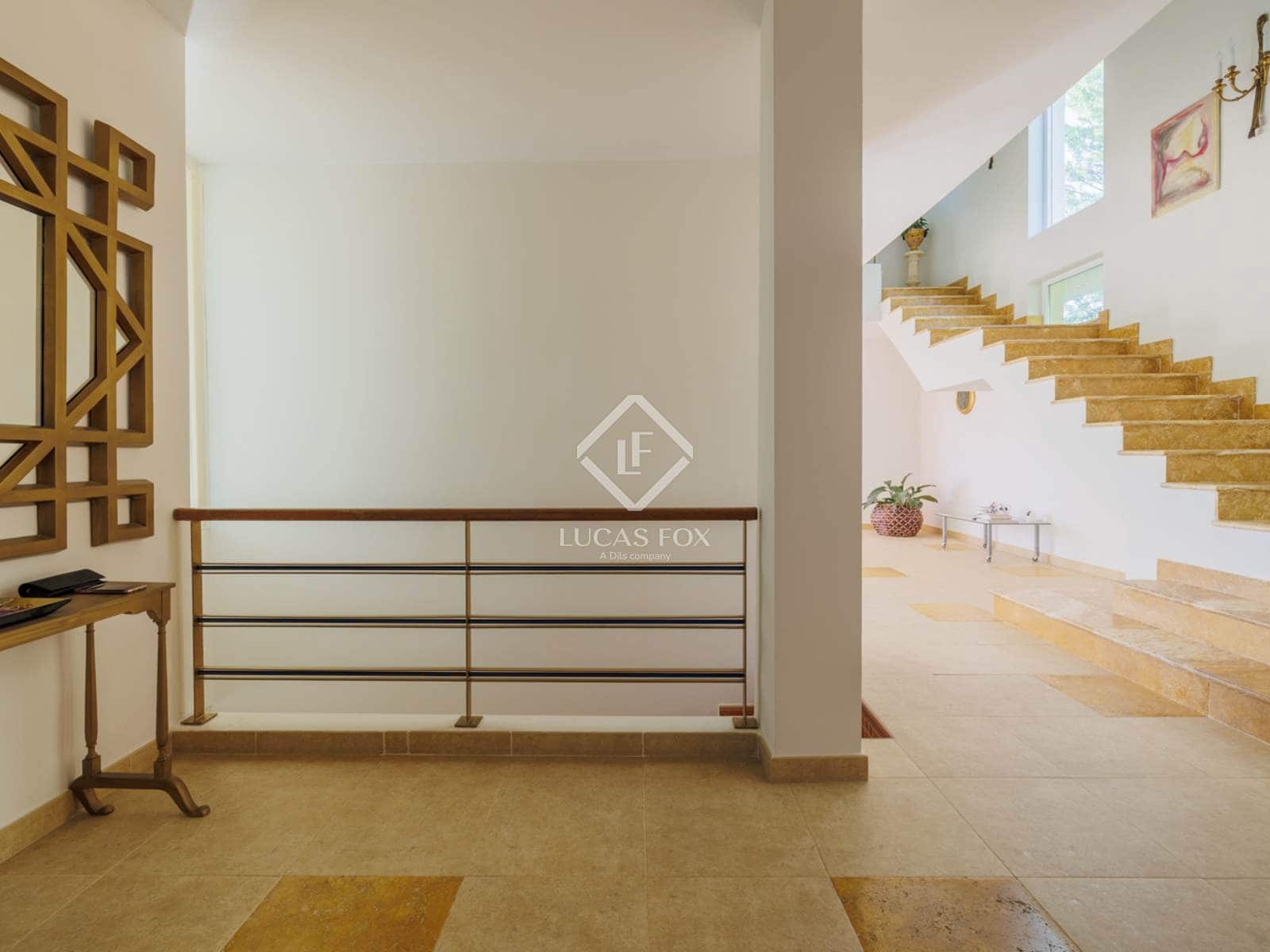 5 slaapkamer Villa te koop in Boadilla del Monte met zwembad garage - € 1.150.000 (Ref: 9372251)