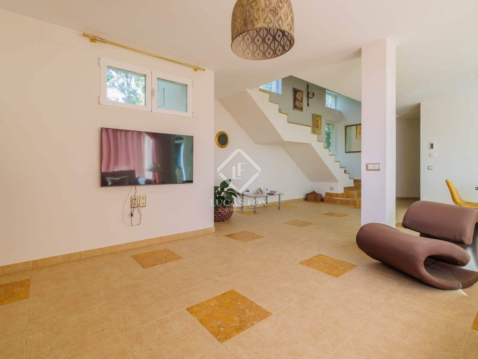 5 slaapkamer Villa te koop in Boadilla del Monte met zwembad garage - € 1.150.000 (Ref: 9372251)