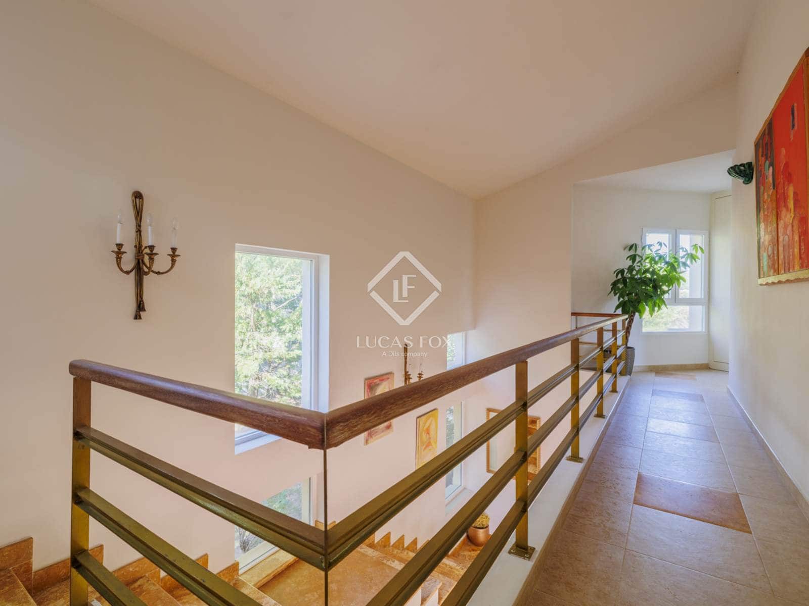 5 slaapkamer Villa te koop in Boadilla del Monte met zwembad garage - € 1.150.000 (Ref: 9372251)