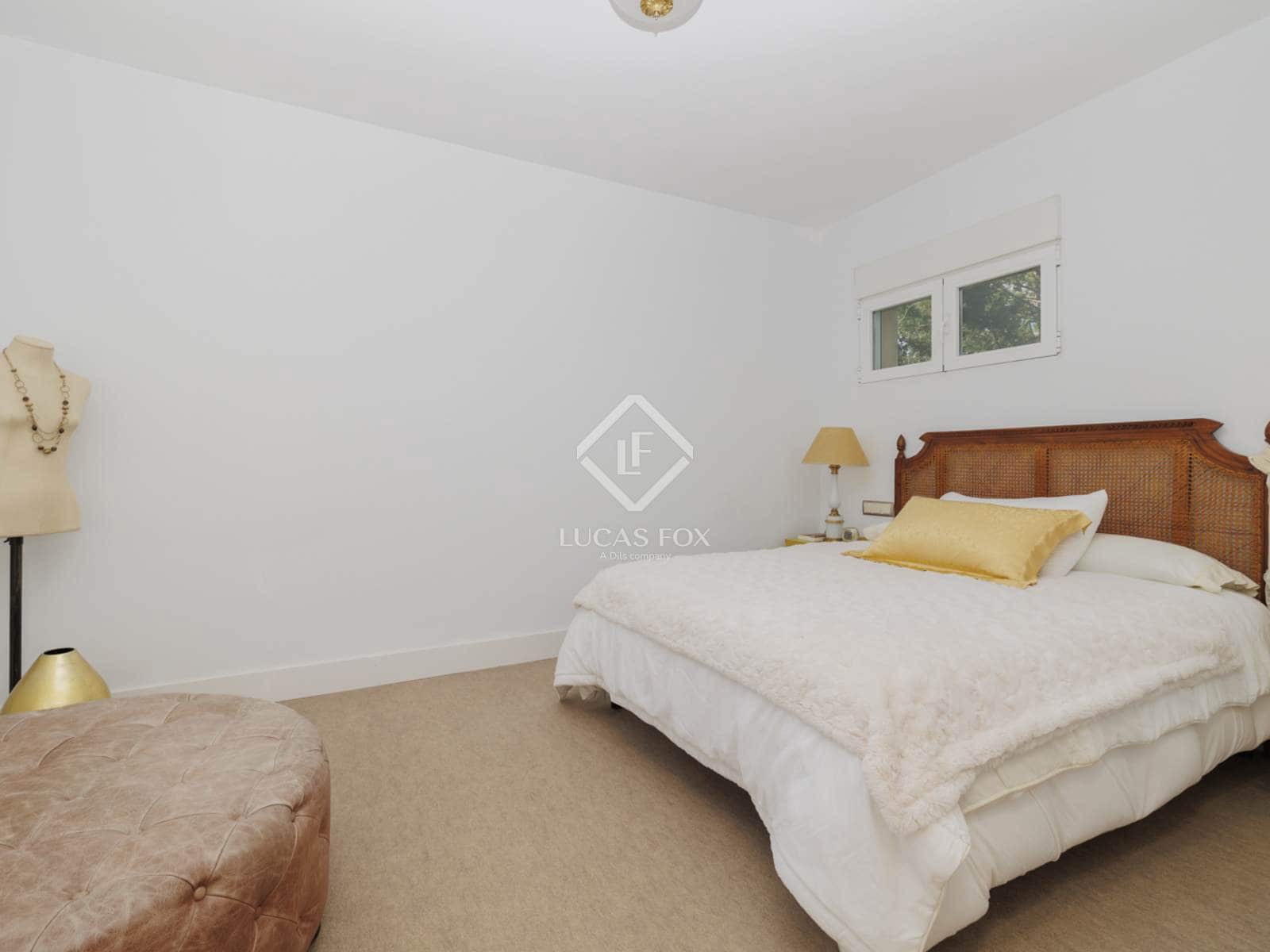 5 slaapkamer Villa te koop in Boadilla del Monte met zwembad garage - € 1.150.000 (Ref: 9372251)