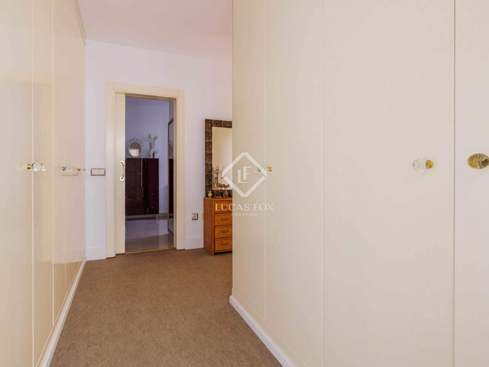 5 slaapkamer Villa te koop in Boadilla del Monte met zwembad garage - € 1.150.000 (Ref: 9372251)