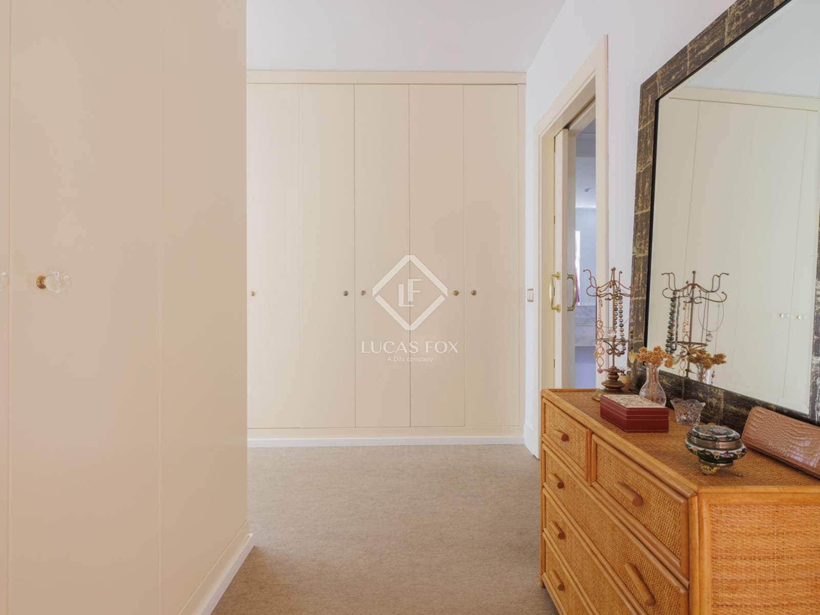 5 slaapkamer Villa te koop in Boadilla del Monte met zwembad garage - € 1.150.000 (Ref: 9372251)