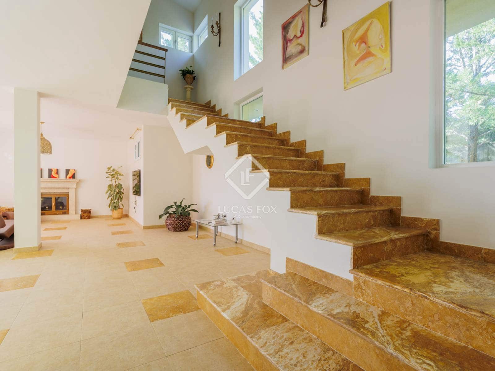 5 slaapkamer Villa te koop in Boadilla del Monte met zwembad garage - € 1.150.000 (Ref: 9372251)