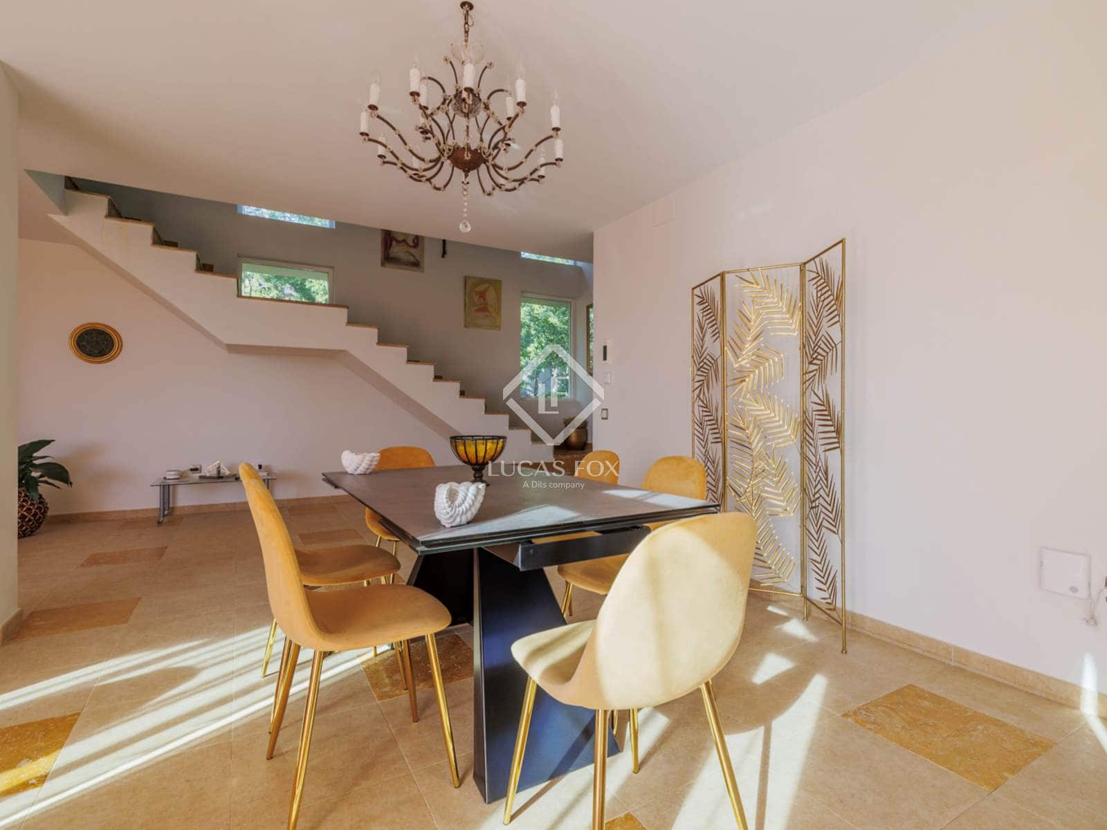 5 slaapkamer Villa te koop in Boadilla del Monte met zwembad garage - € 1.150.000 (Ref: 9372251)