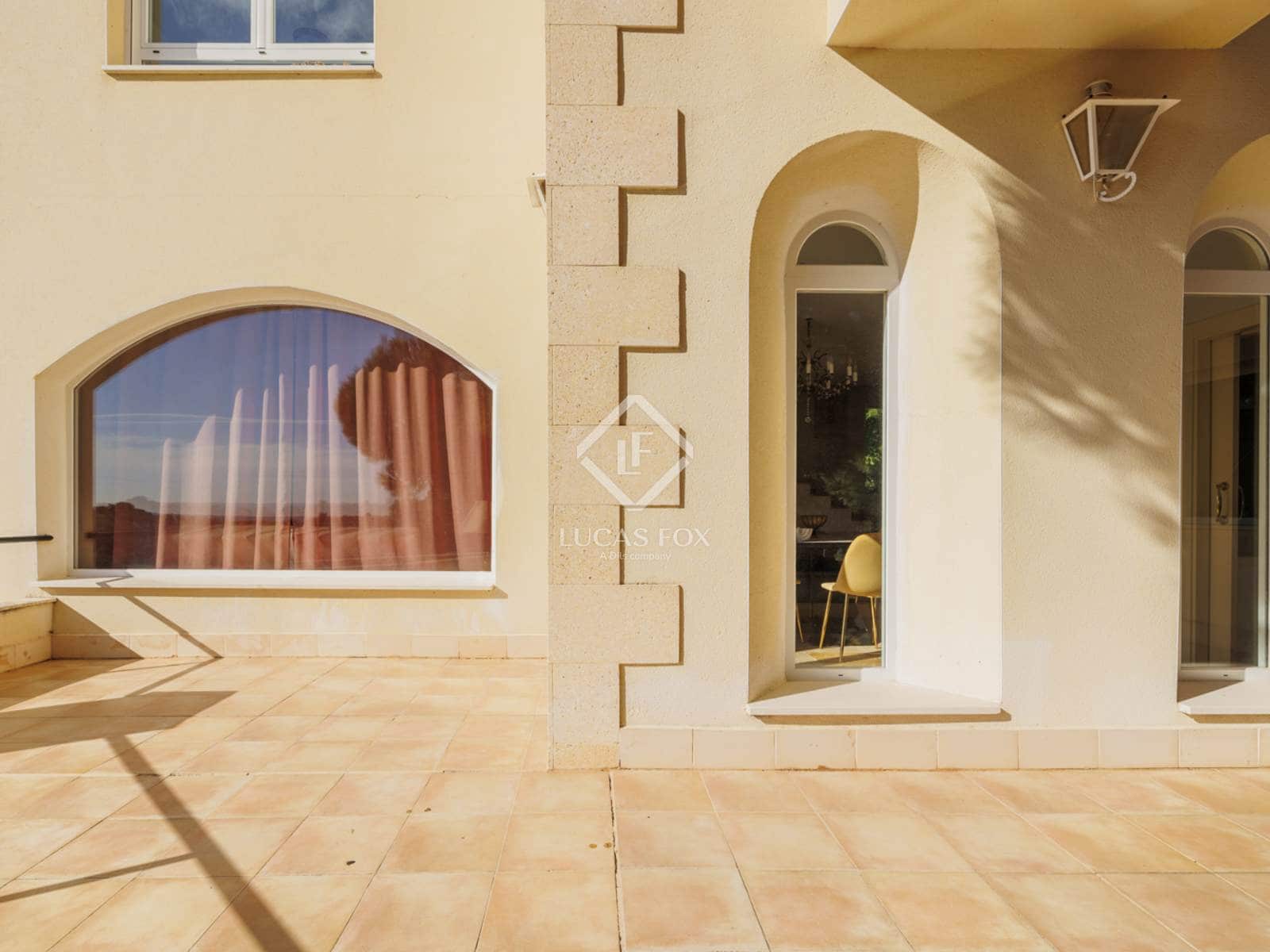 5 slaapkamer Villa te koop in Boadilla del Monte met zwembad garage - € 1.150.000 (Ref: 9372251)