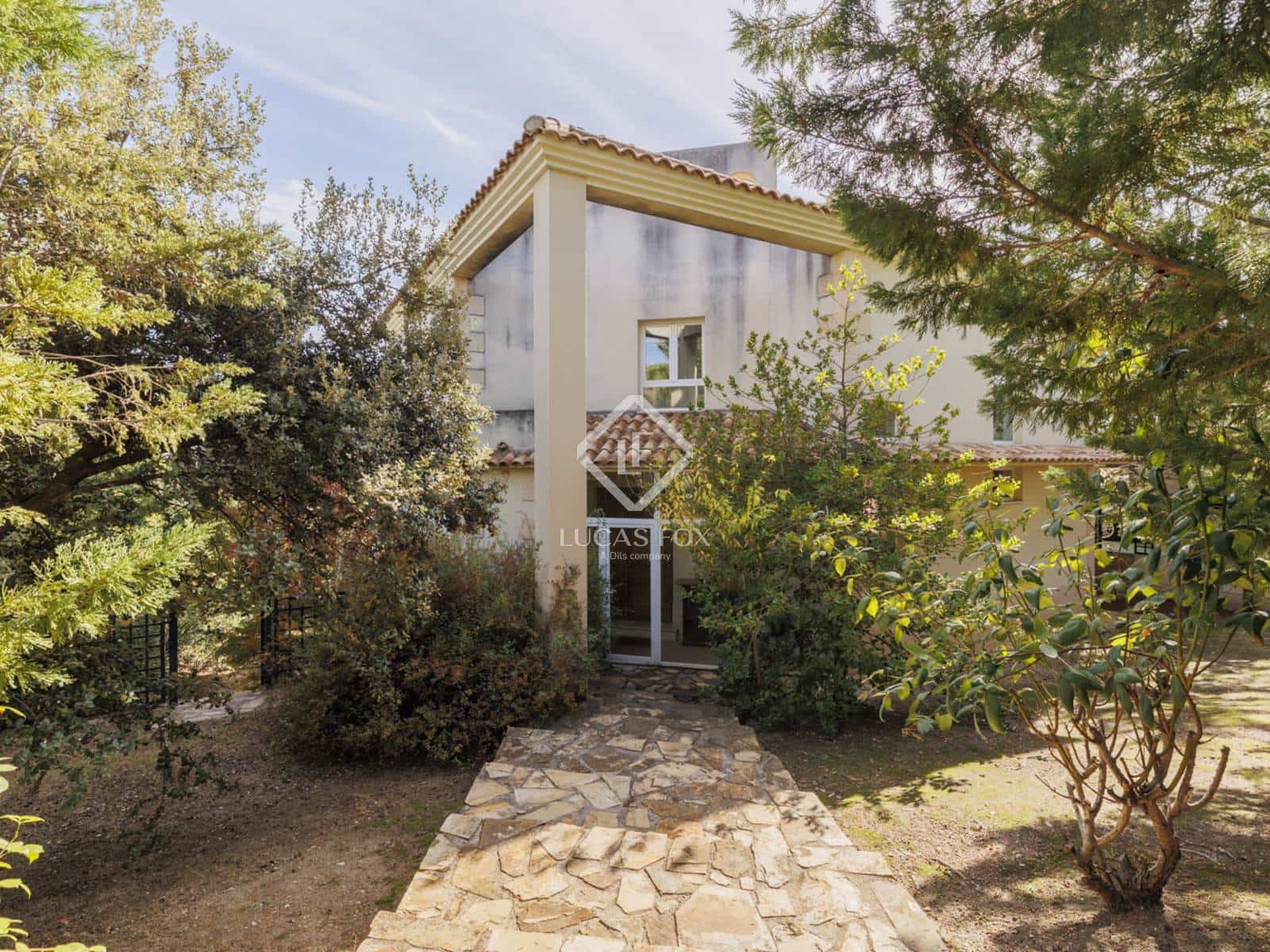 5 slaapkamer Villa te koop in Boadilla del Monte met zwembad garage - € 1.150.000 (Ref: 9372251)