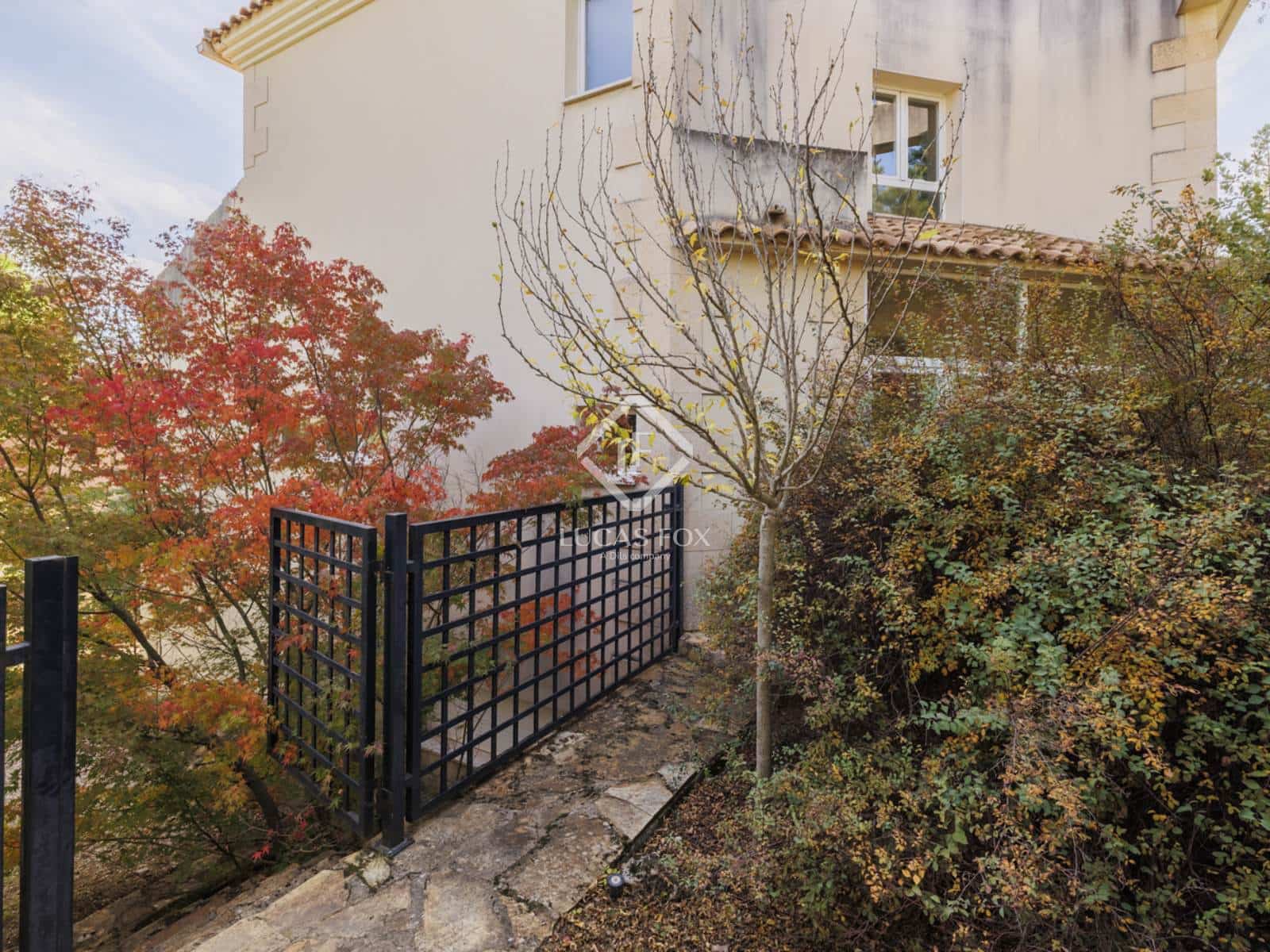 5 slaapkamer Villa te koop in Boadilla del Monte met zwembad garage - € 1.150.000 (Ref: 9372251)