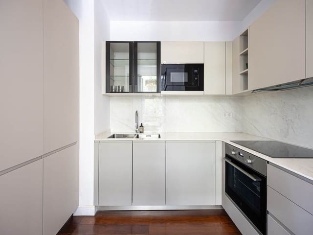 2 chambre Appartement à vendre à Barcelone ville - 775 000 € (Ref: 9373898)