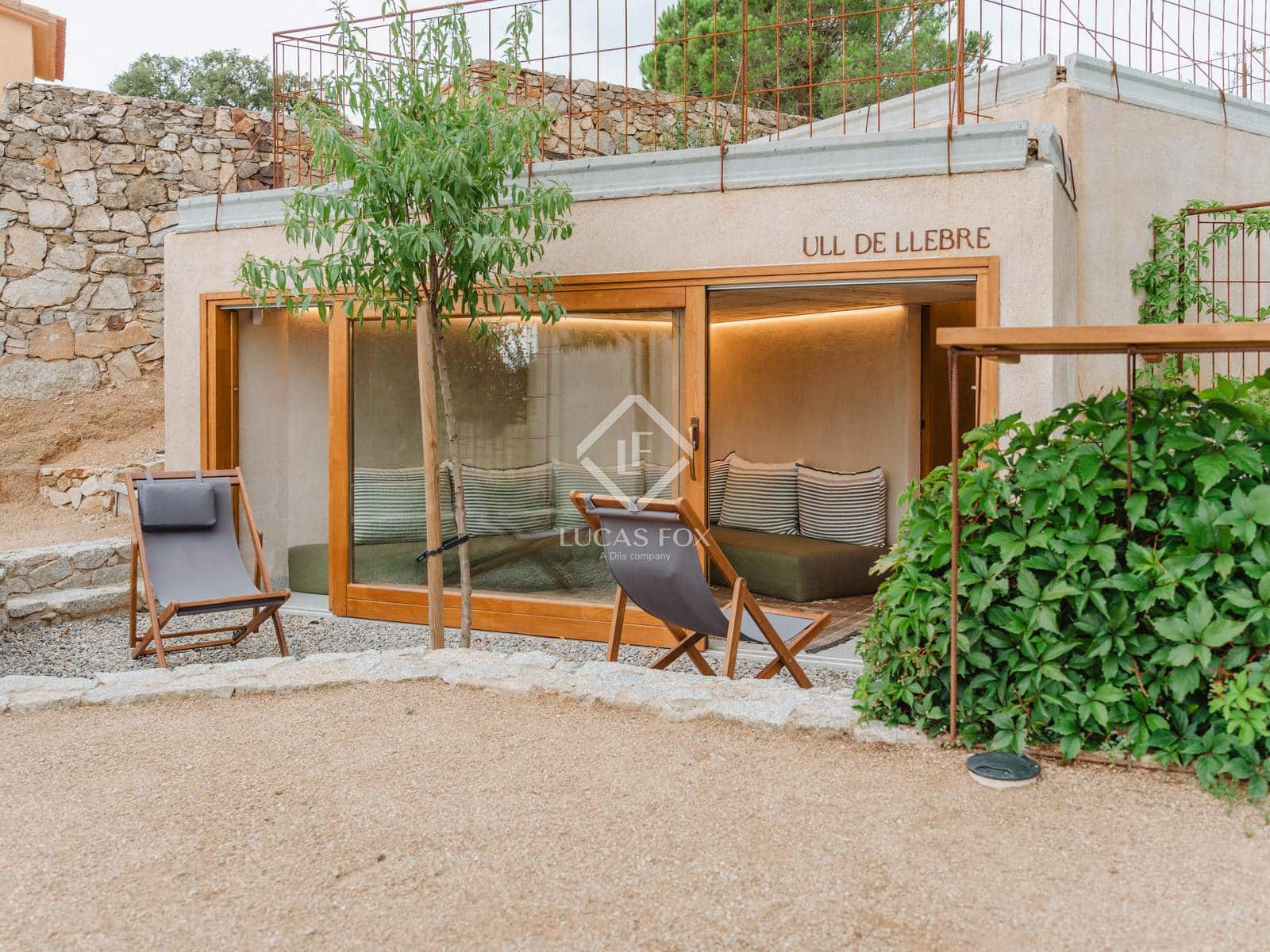 7 soveværelse Erhverv til salg i Capmany med swimmingpool garage - € 1.450.000 (Ref: 9373899)