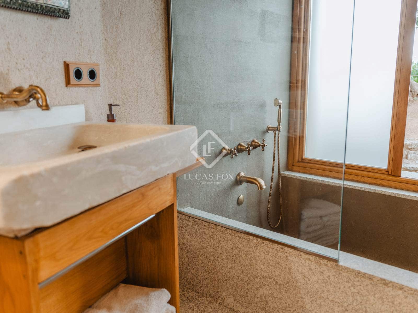 7 soveværelse Erhverv til salg i Capmany med swimmingpool garage - € 1.450.000 (Ref: 9373899)