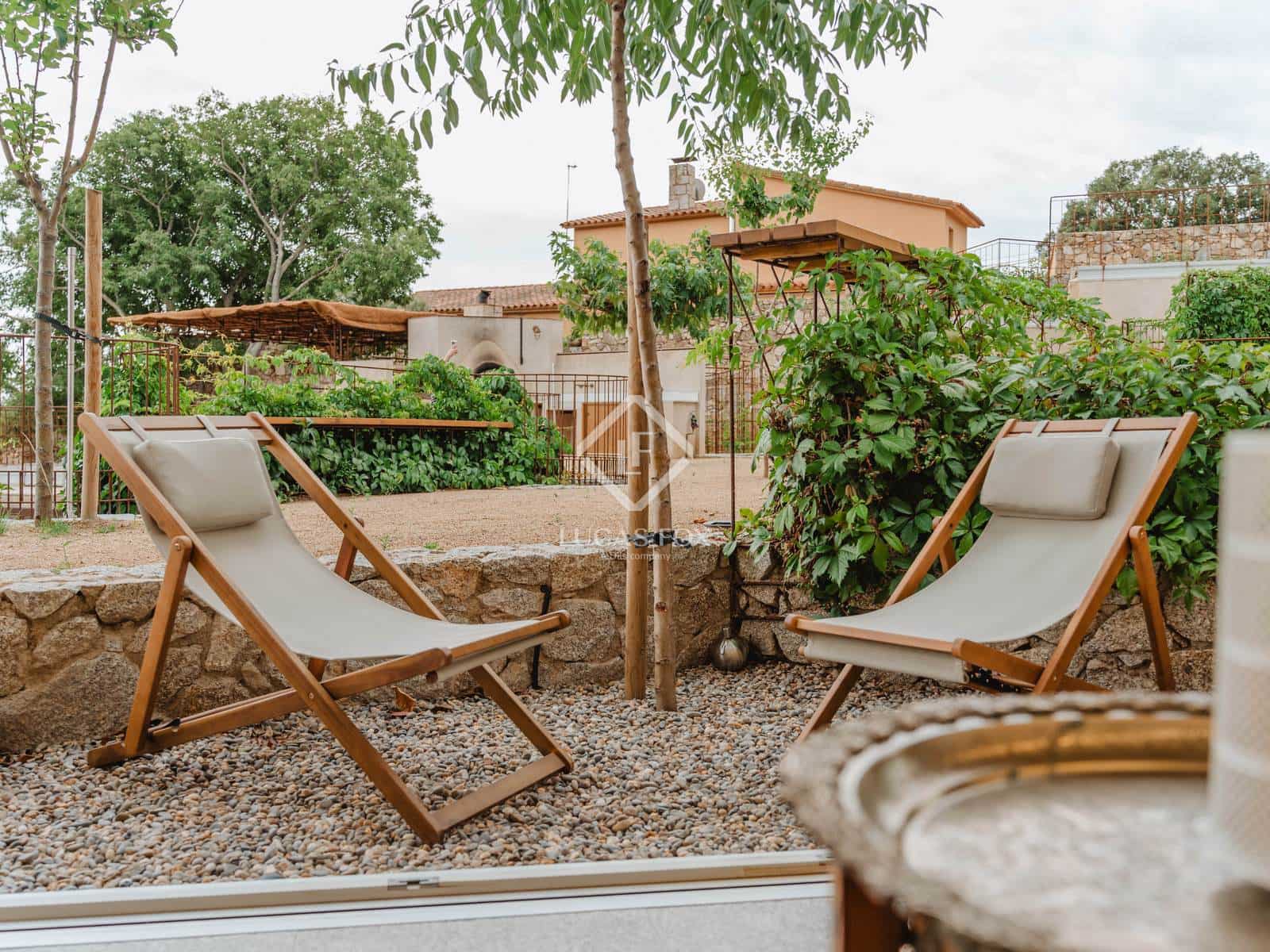 7 soveværelse Erhverv til salg i Capmany med swimmingpool garage - € 1.450.000 (Ref: 9373899)