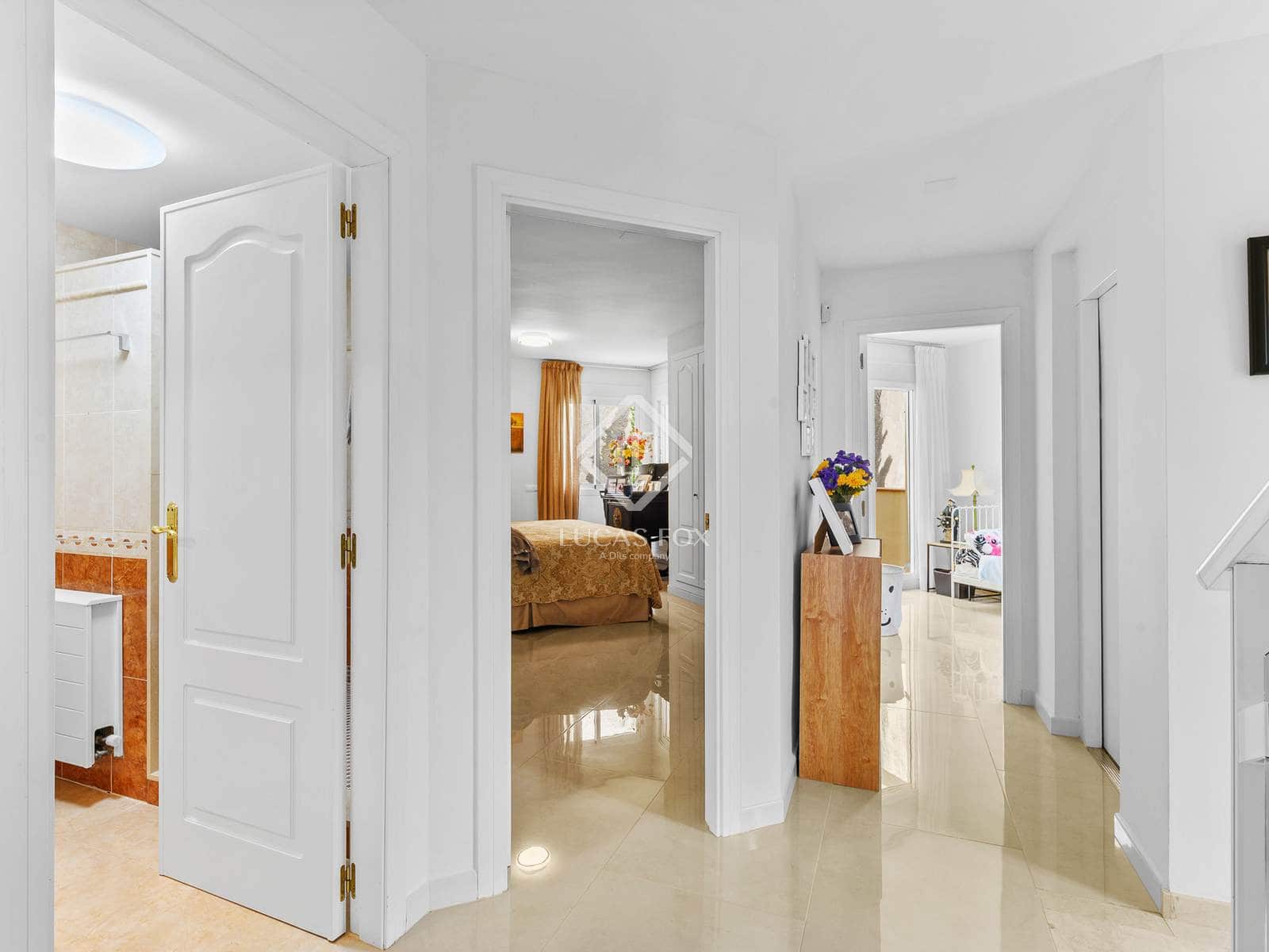 3 bedroom Villa for sale in Altea with pool garage - € 649,000 (Ref: 9374247)