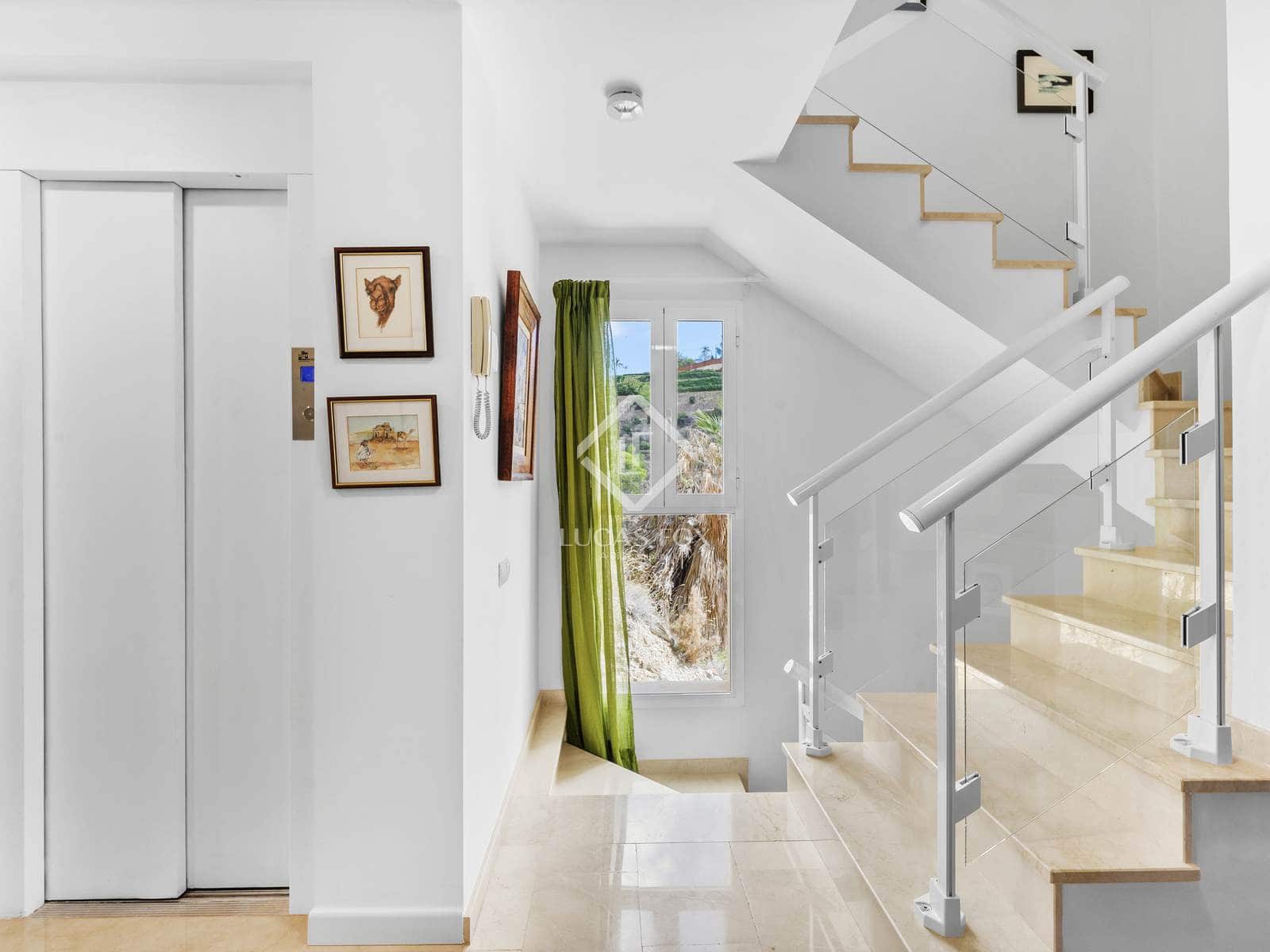 3 bedroom Villa for sale in Altea with pool garage - € 649,000 (Ref: 9374247)