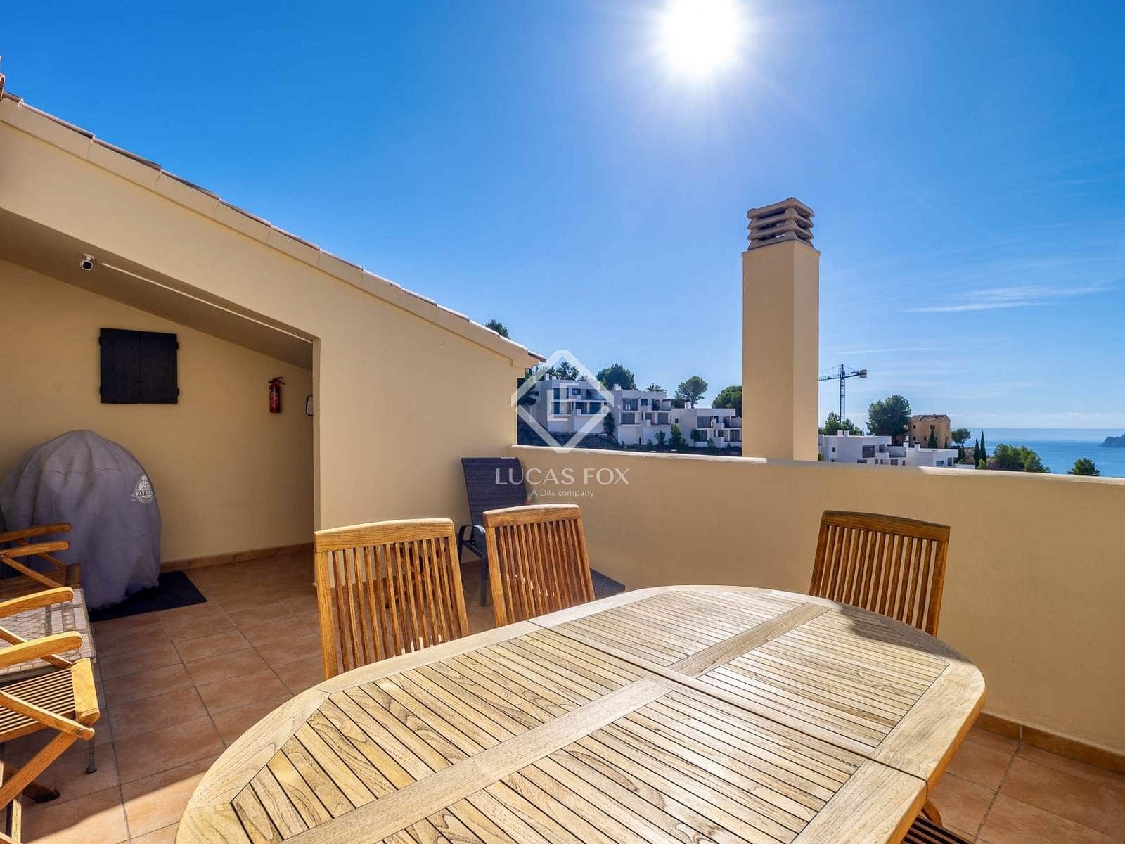 3 bedroom Villa for sale in Altea with pool garage - € 649,000 (Ref: 9374247)