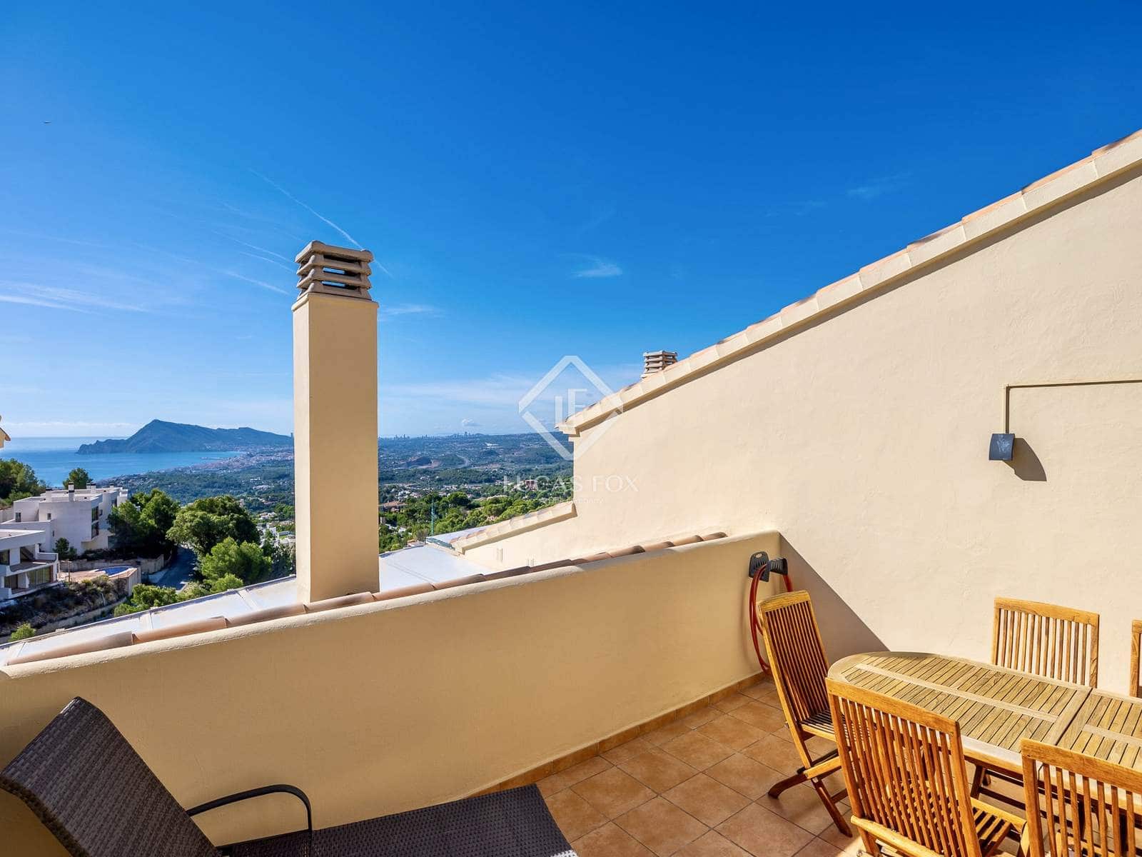 3 bedroom Villa for sale in Altea with pool garage - € 649,000 (Ref: 9374247)