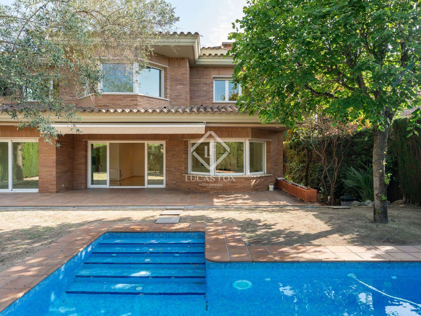 7 Zimmer Villa zu verkaufen in Sant Cugat del Valles mit Pool Garage - 2.550.000 € (Ref: 9377959)