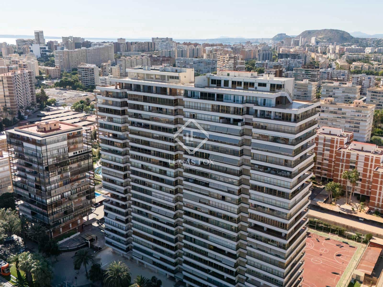 3 chambre Appartement à vendre à Alicante ville avec garage - 595 000 € (Ref: 9378097)