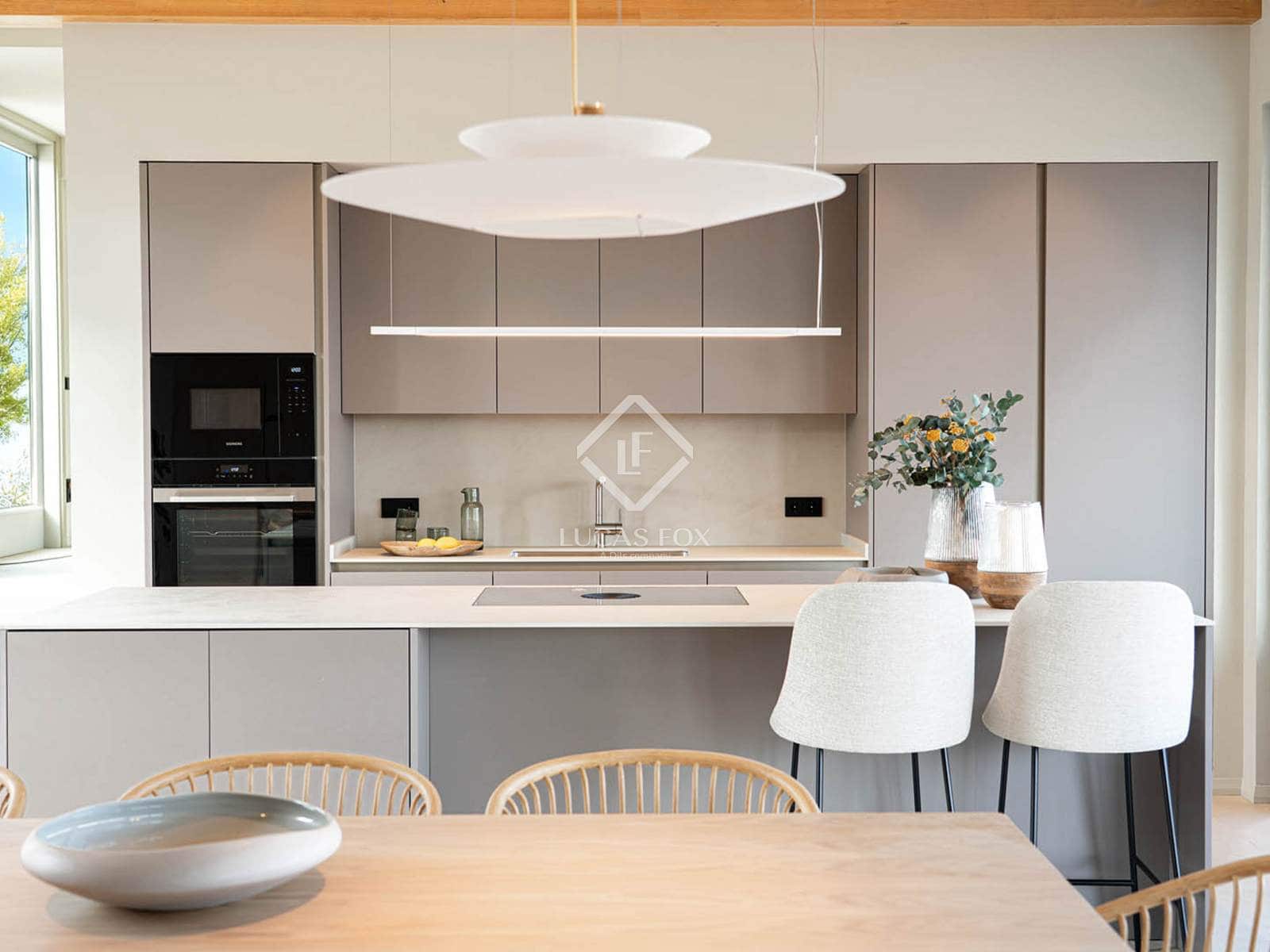 4 soveværelse Villa til salg i Palma de Mallorca med swimmingpool garage - € 2.790.000 (Ref: 9378098)