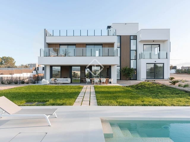 4 soveværelse Villa til salg i Palma de Mallorca med swimmingpool garage - € 2.790.000 (Ref: 9378098)
