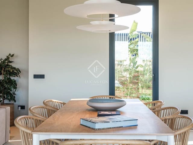 4 soveværelse Villa til salg i Palma de Mallorca med swimmingpool garage - € 2.790.000 (Ref: 9378098)